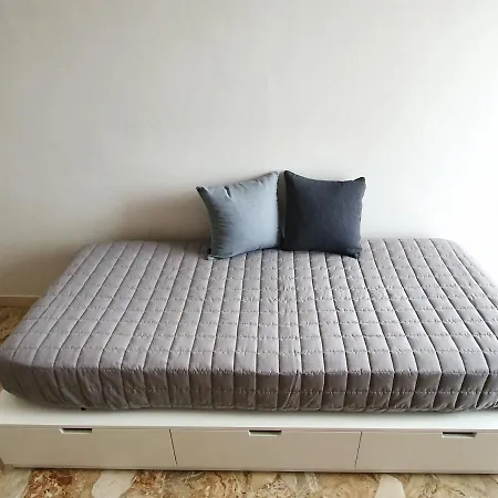 Zona Caserma-stazione Guest house *